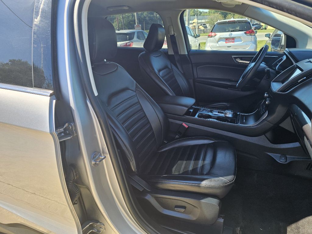 2020 Ford Edge Image 24