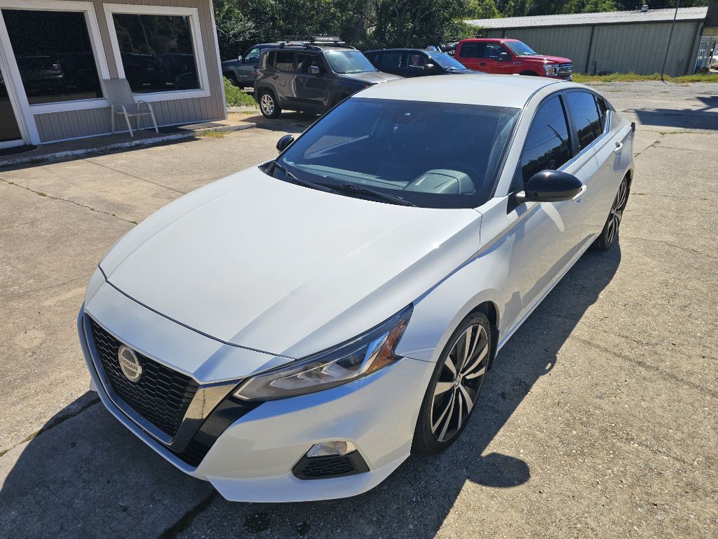 2022 Nissan Altima Image 2