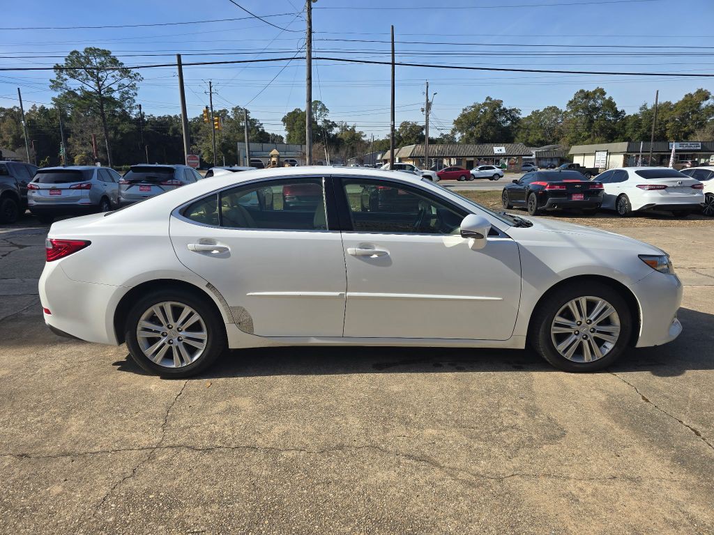 2015 Lexus ES Image 3