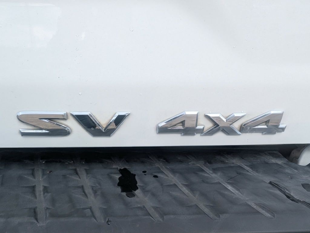 2017 Nissan Titan Image 18