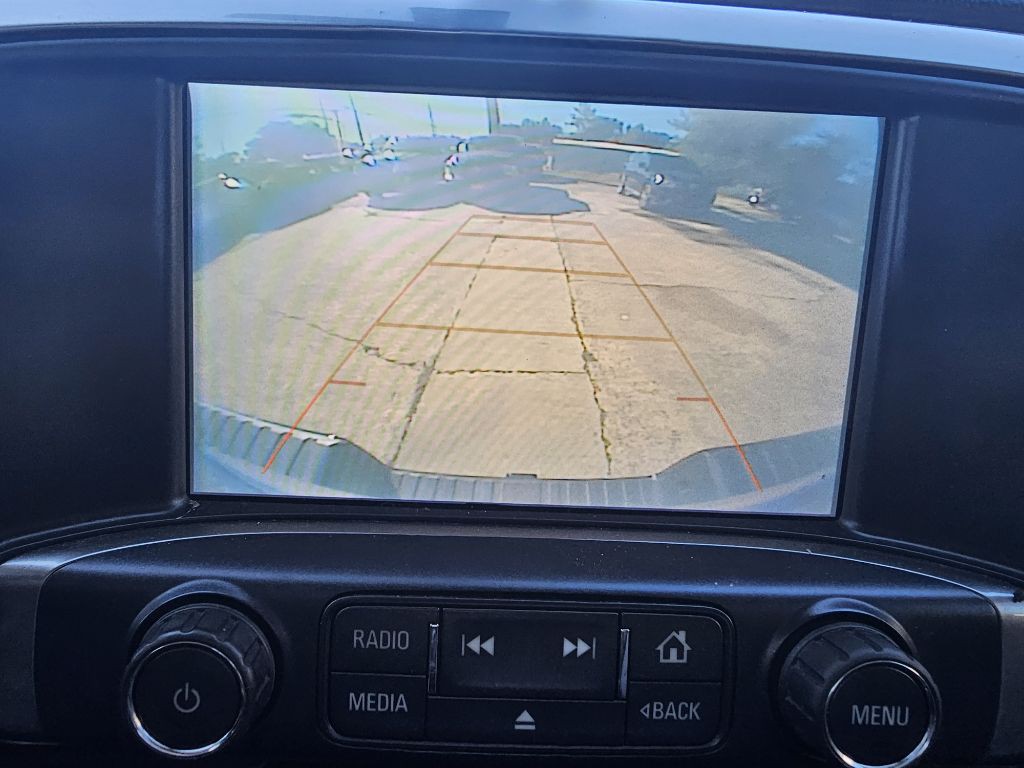 2018 Chevrolet Silverado 1500 Image 17