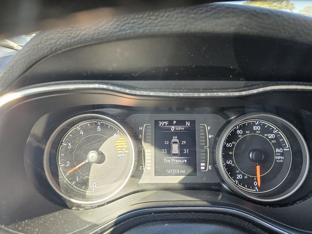 2019 Jeep Cherokee Image 14