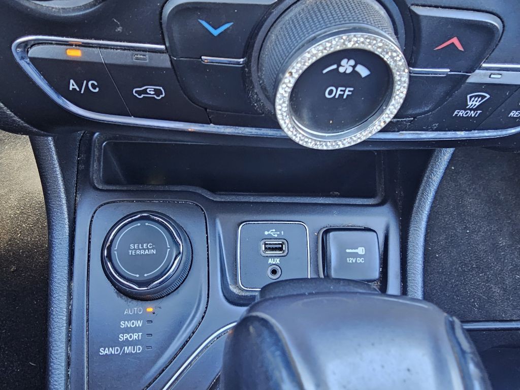 2019 Jeep Cherokee Image 19