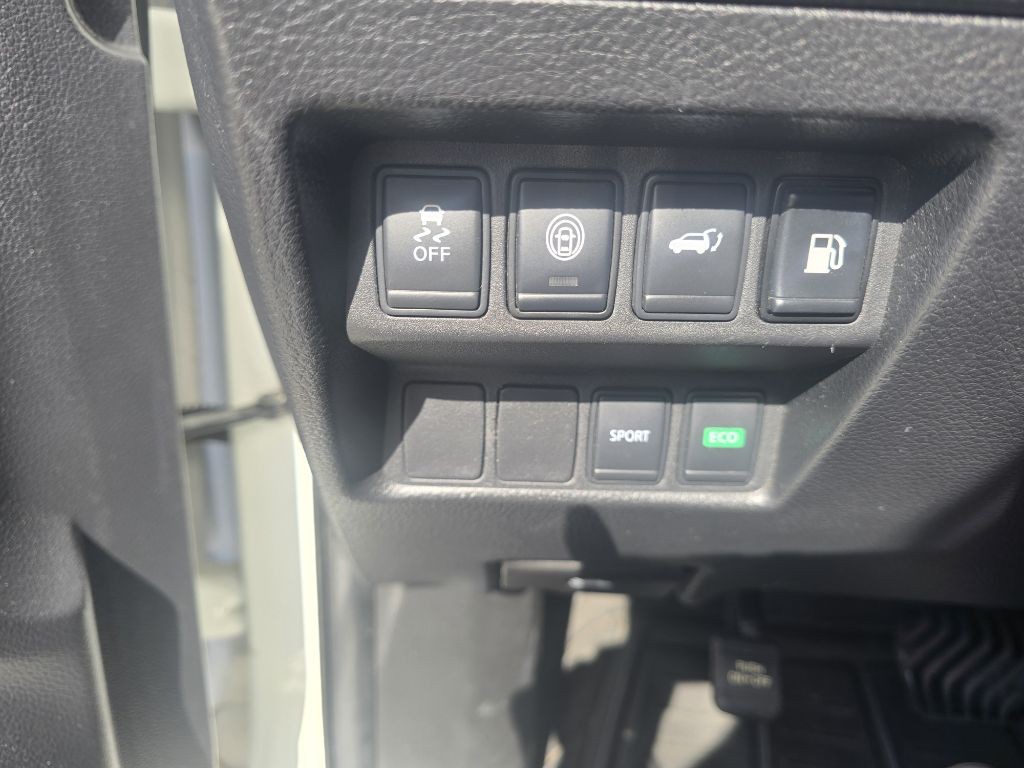 2020 Nissan Rogue Image 14