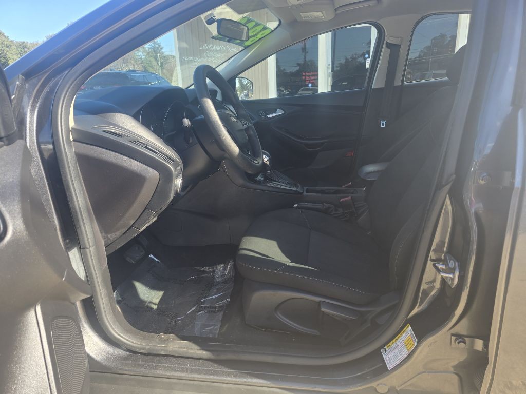 2018 Ford Focus Image 10