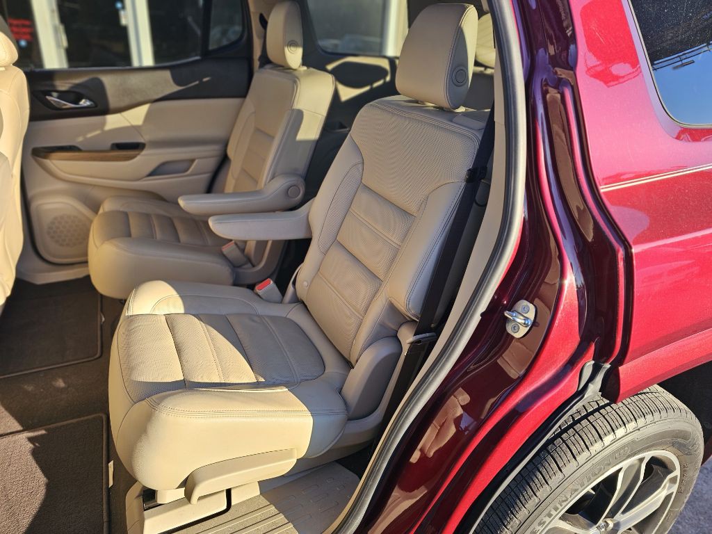 2018 GMC Acadia Image 10