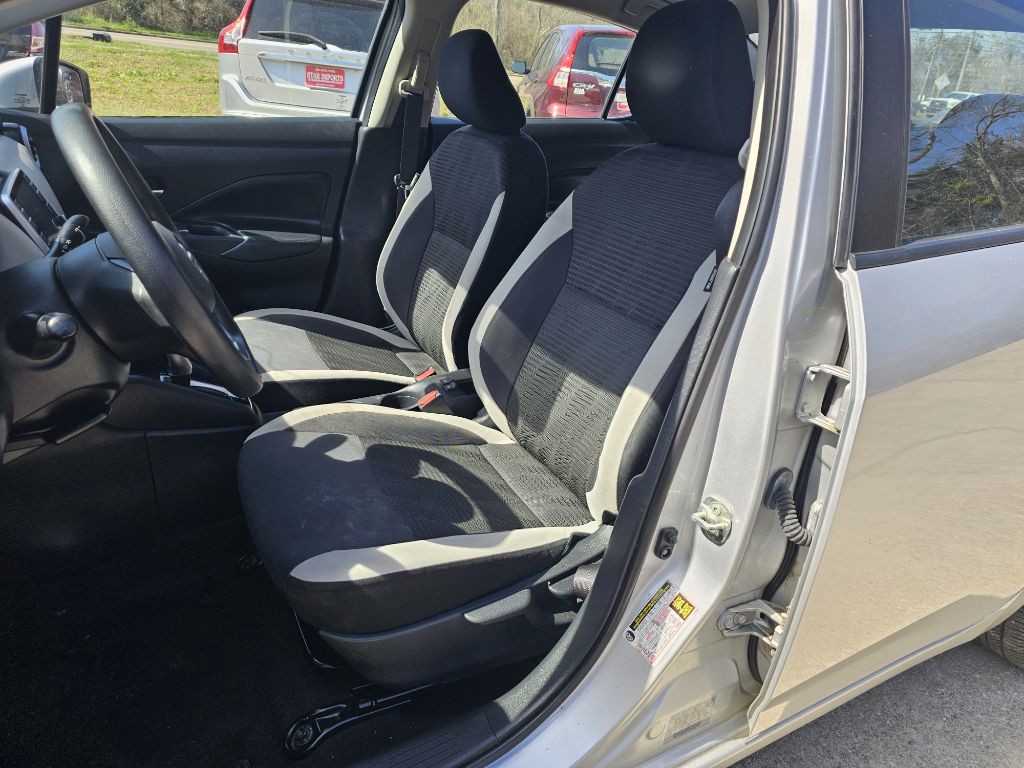 2020 Nissan Versa Image 12