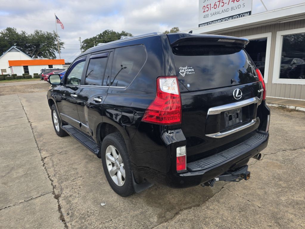 2013 Lexus GX Image 2