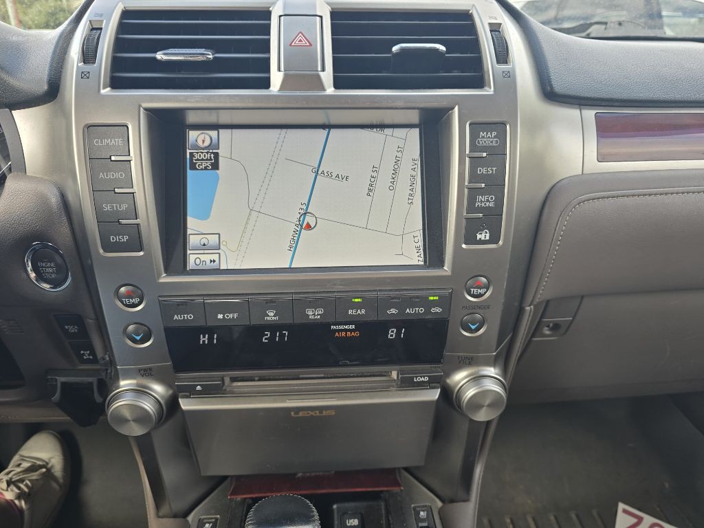 2013 Lexus GX Image 12