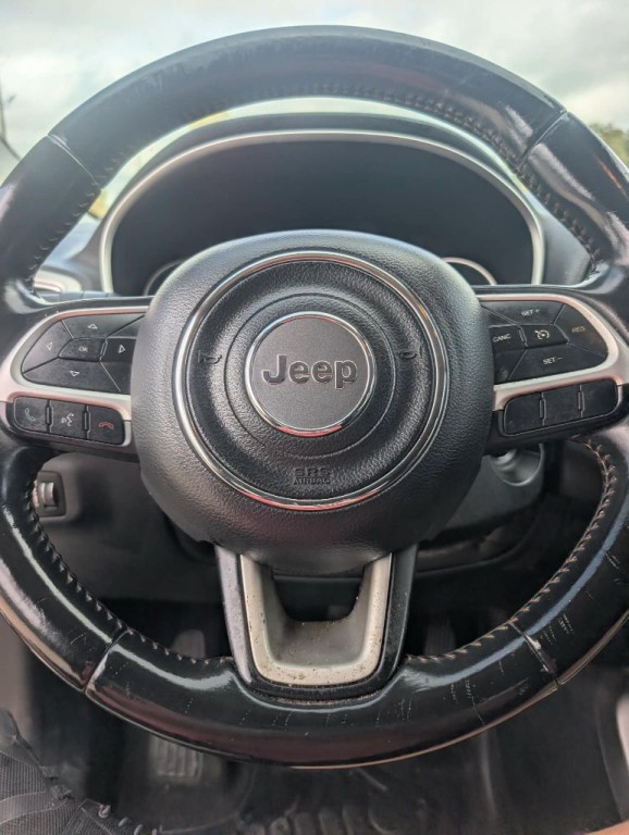 2018 Jeep Compass Image 12