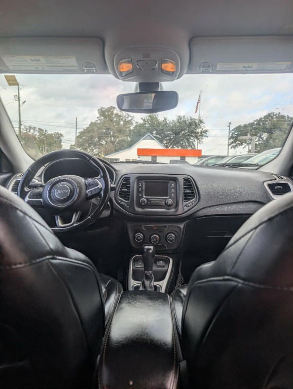 2018 Jeep Compass Image 13