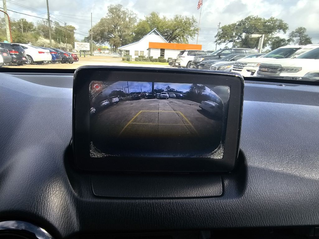 2019 Toyota Yaris Image 17