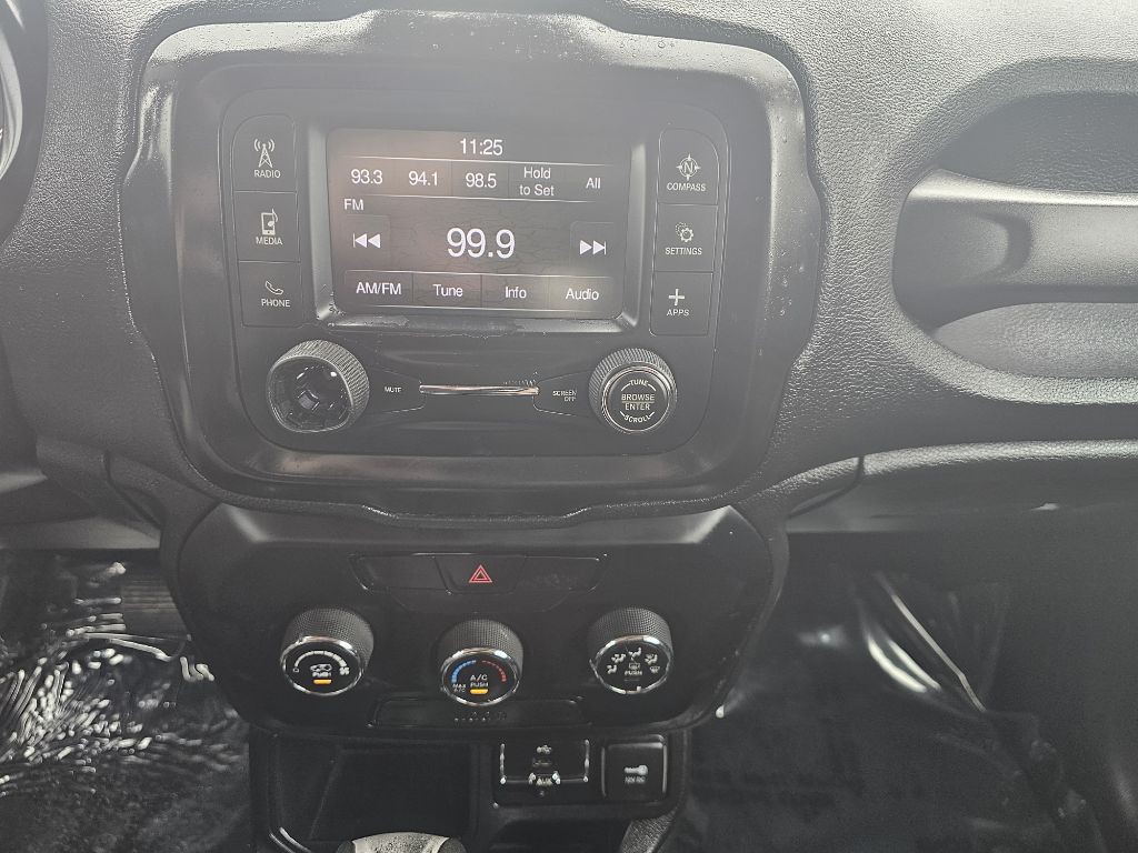 2019 Jeep Renegade Image 13