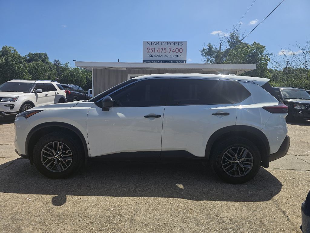 2021 Nissan Rogue Image 1