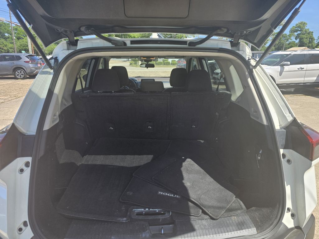 2021 Nissan Rogue Image 18