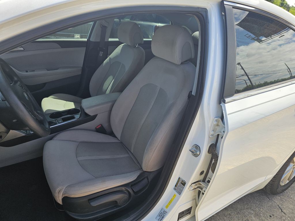 2017 Hyundai Sonata Image 9