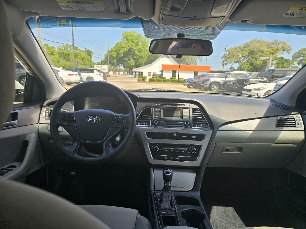 2017 Hyundai Sonata Image 10
