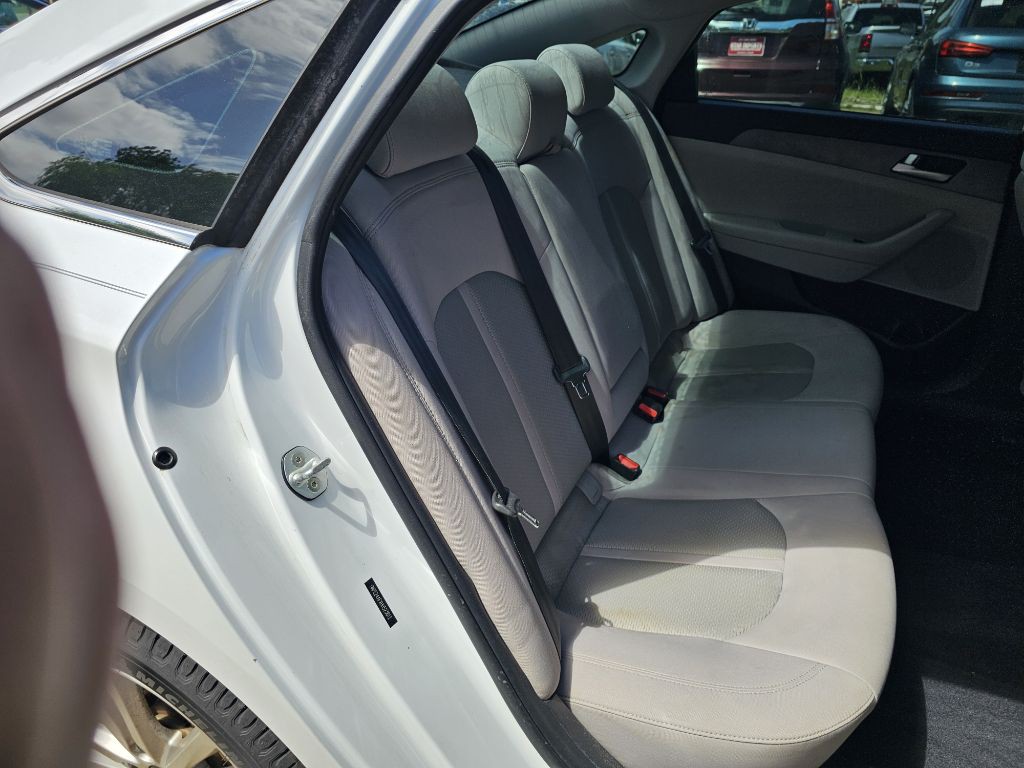 2017 Hyundai Sonata Image 12