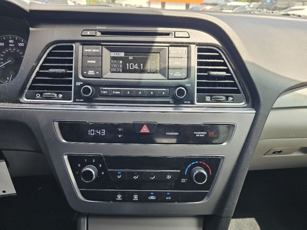 2017 Hyundai Sonata Image 16