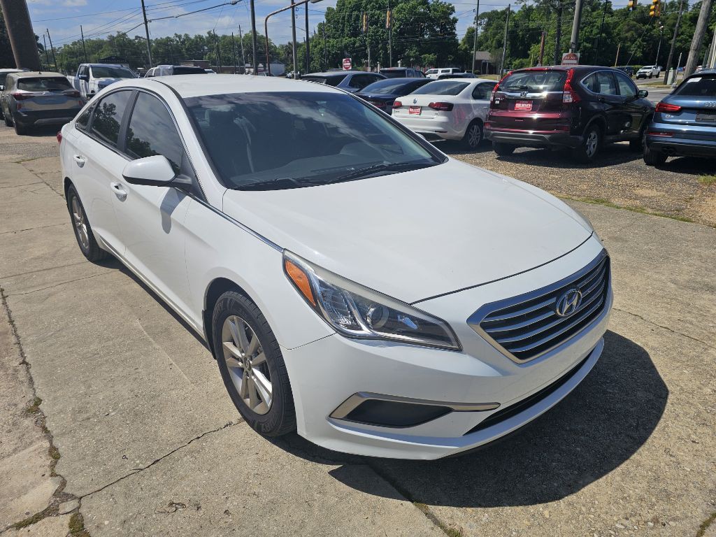 2017 Hyundai Sonata Image 2