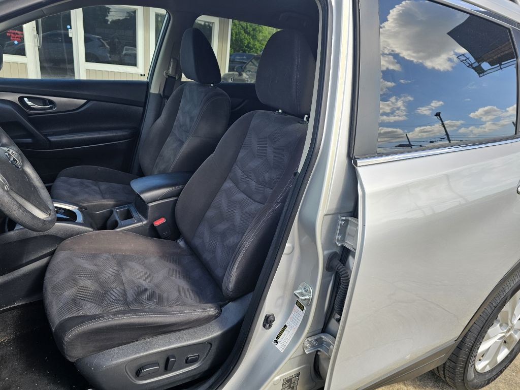 2015 Nissan Rogue Image 8