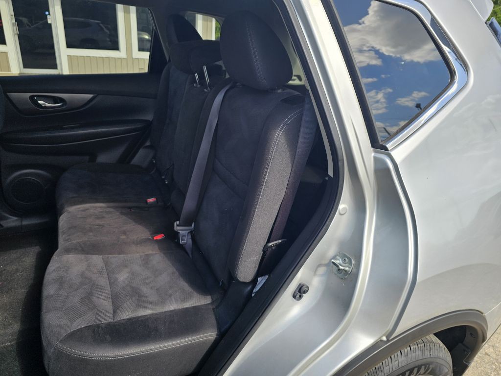 2015 Nissan Rogue Image 12