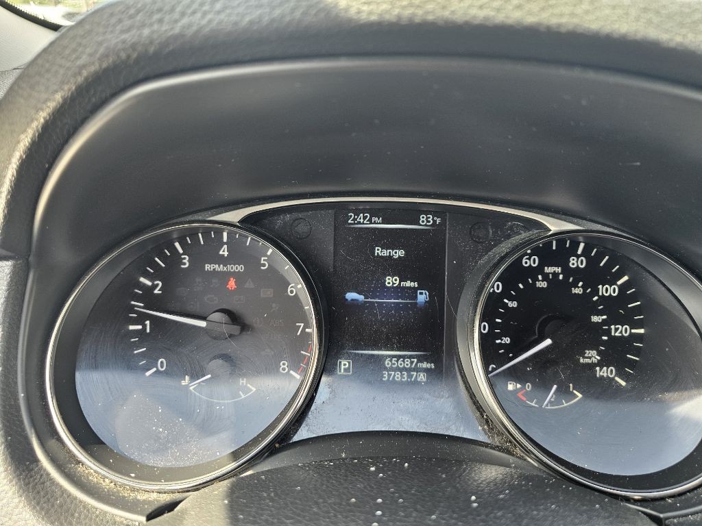 2015 Nissan Rogue Image 16