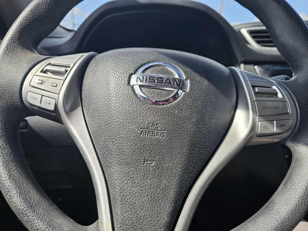 2015 Nissan Rogue Image 17