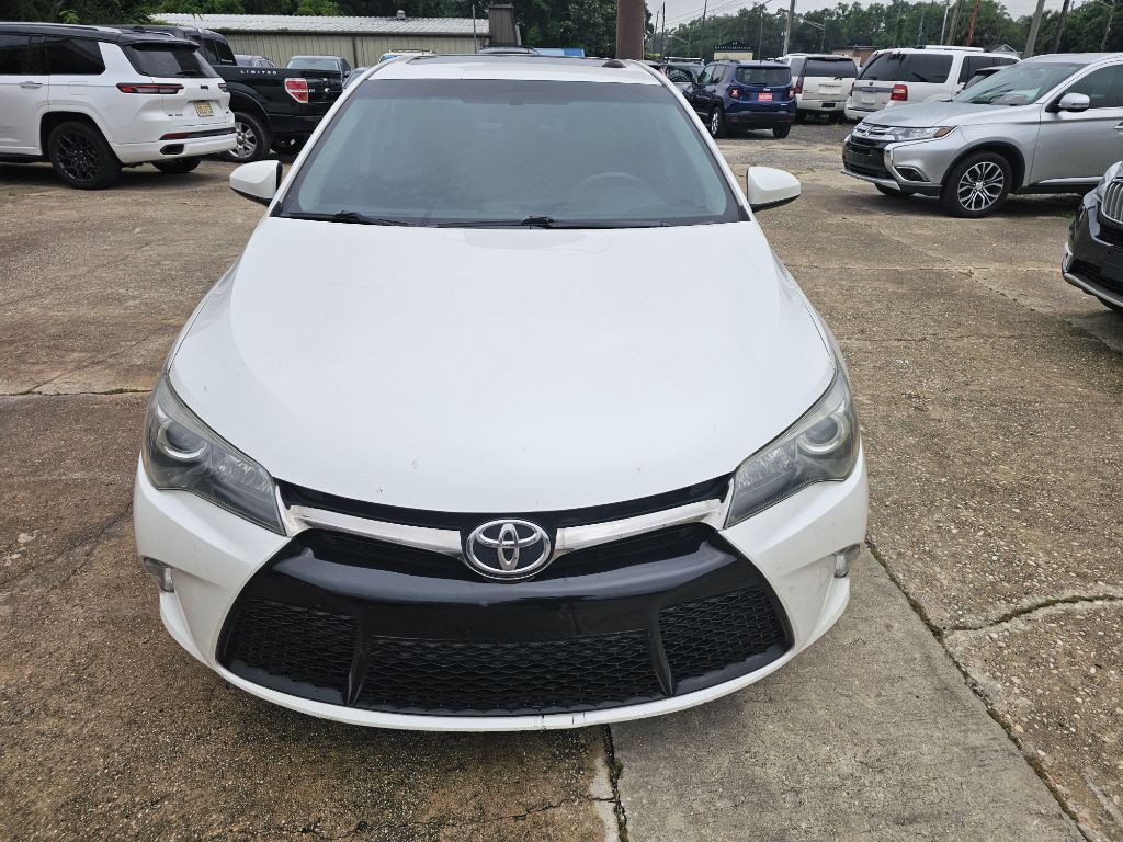 2016 Toyota Camry Image 3