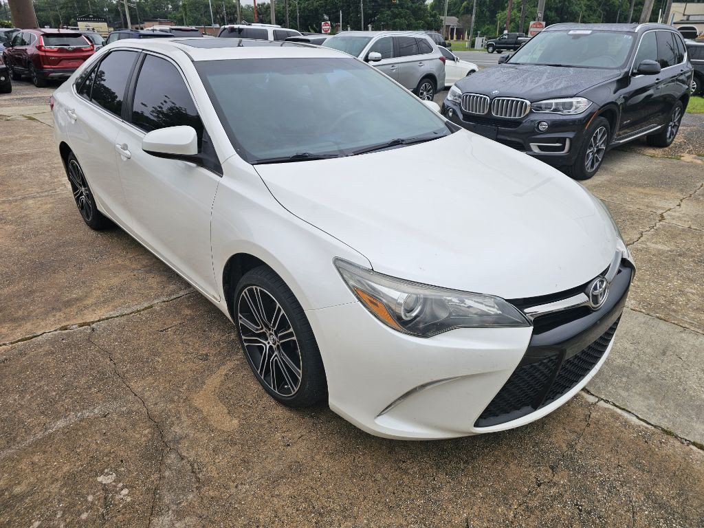 2016 Toyota Camry Image 4