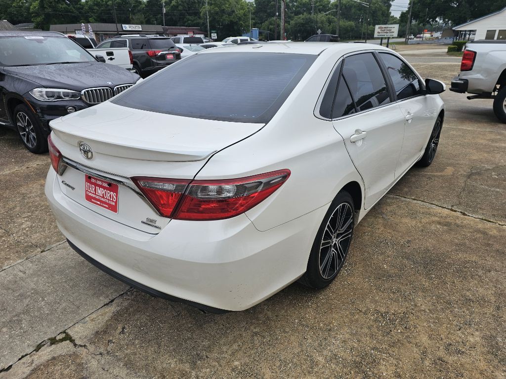 2016 Toyota Camry Image 6