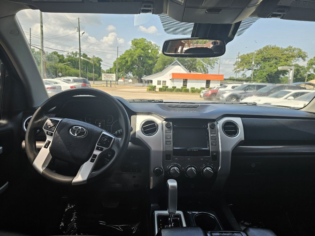 2018 Toyota Tundra Image 9
