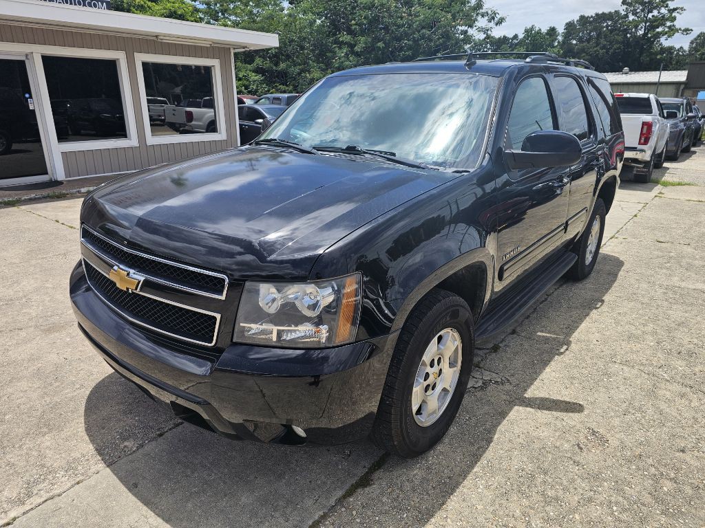 2013 Chevrolet Tahoe Image 2