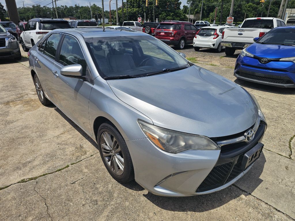 2017 Toyota Camry Image 4