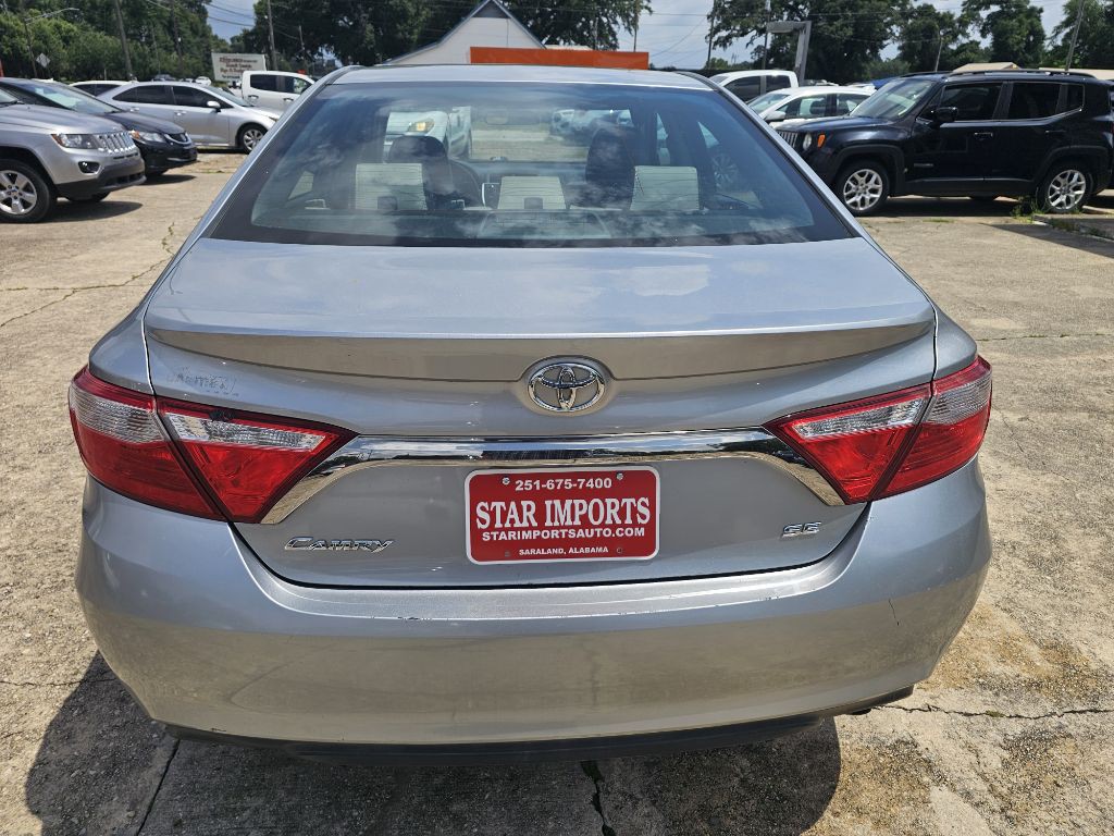 2017 Toyota Camry Image 7