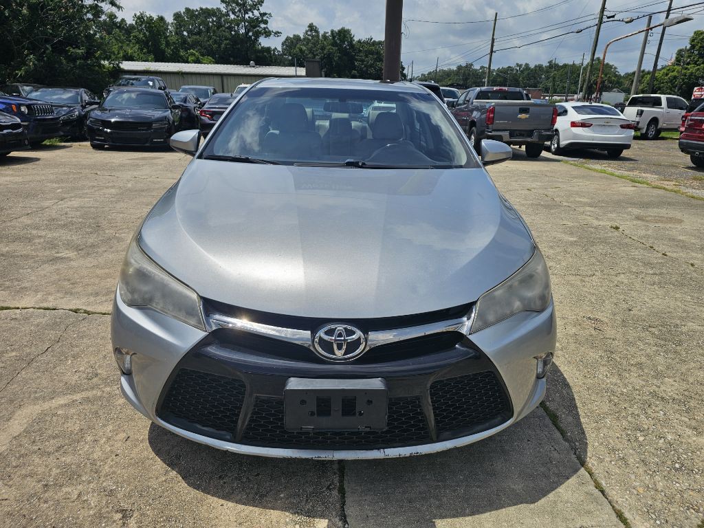 2017 Toyota Camry Image 23