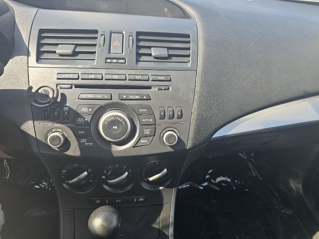 2012 Mazda Mazda3 Image 13