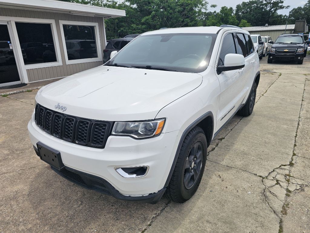 2017 Jeep Grand Cherokee Image 2