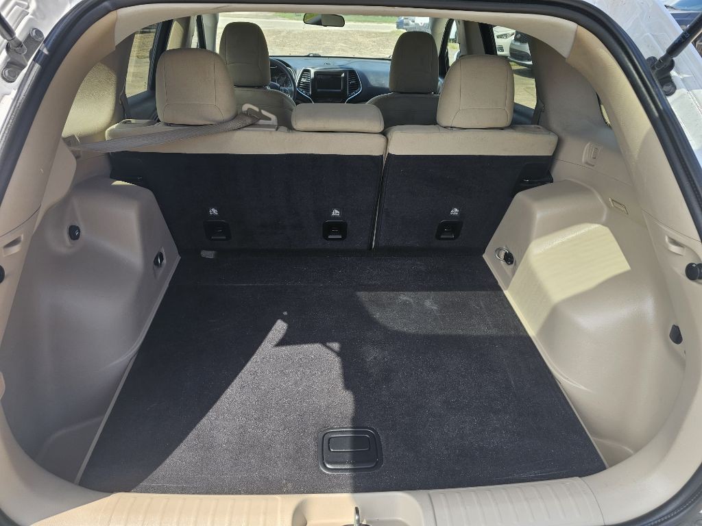 2020 Jeep Cherokee Image 13