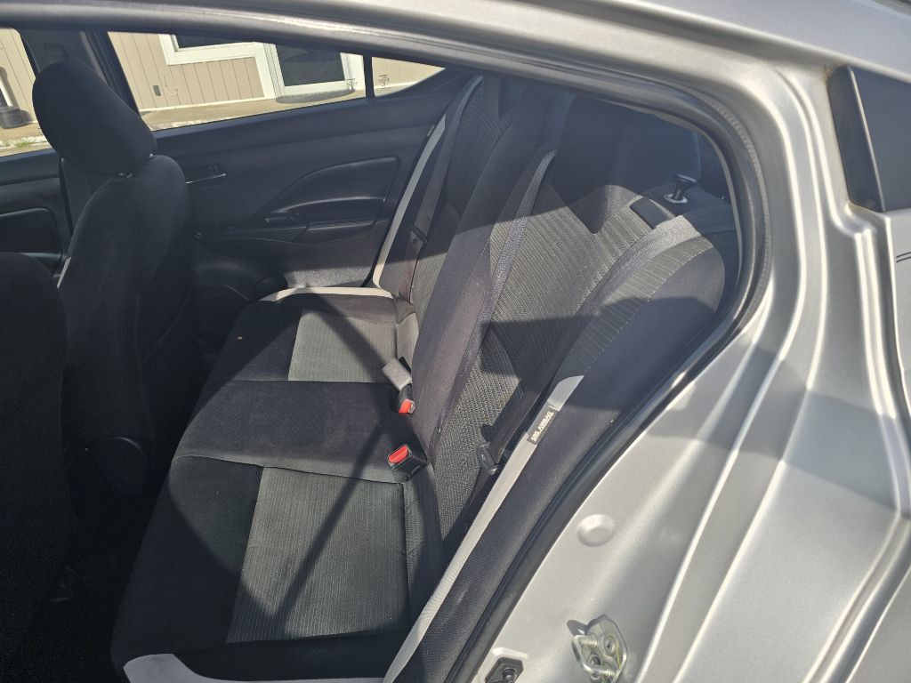 2020 Nissan Versa Image 8
