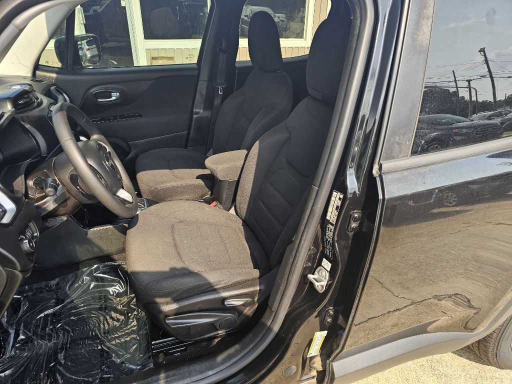 2018 Jeep Renegade Image 9