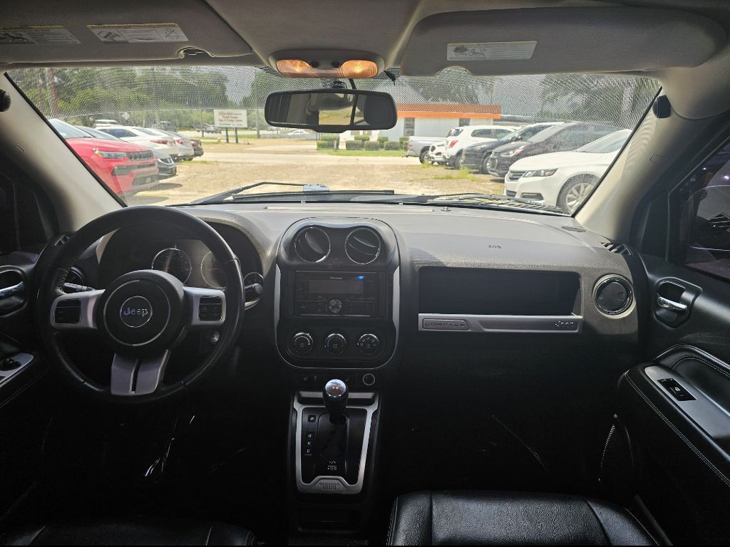 2016 Jeep Compass Image 16