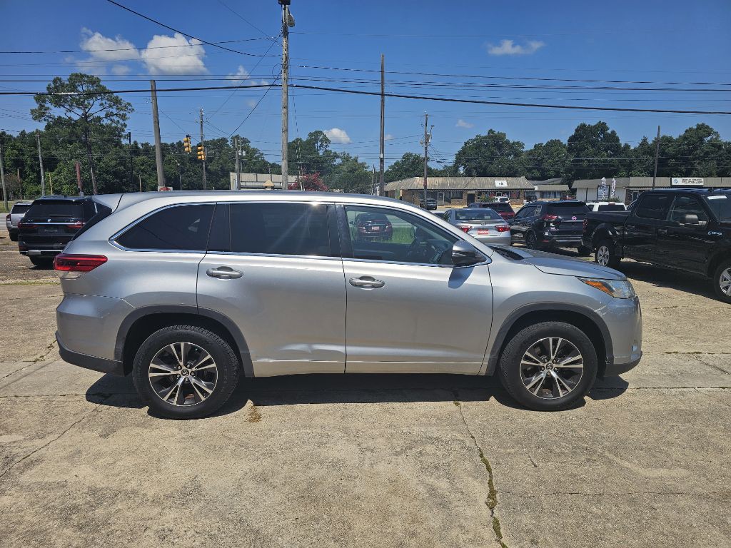 2018 Toyota Highlander Image 5