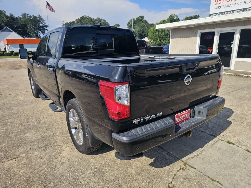 2022 Nissan Titan Image 8
