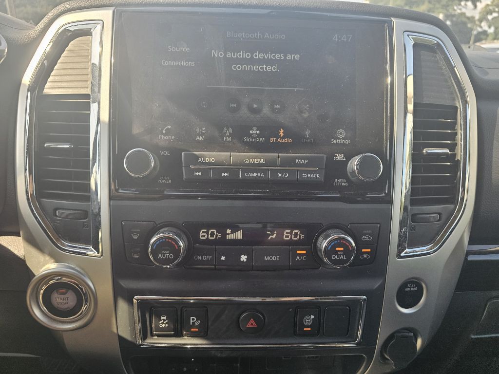 2022 Nissan Titan Image 18
