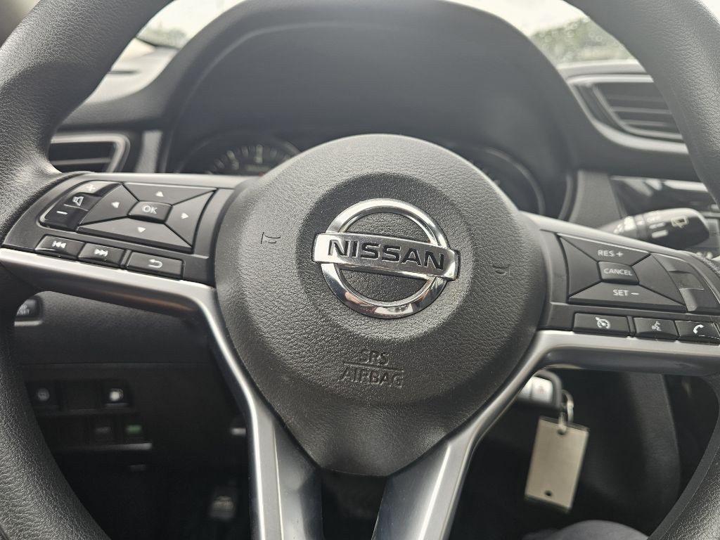 2020 Nissan Rogue Image 15