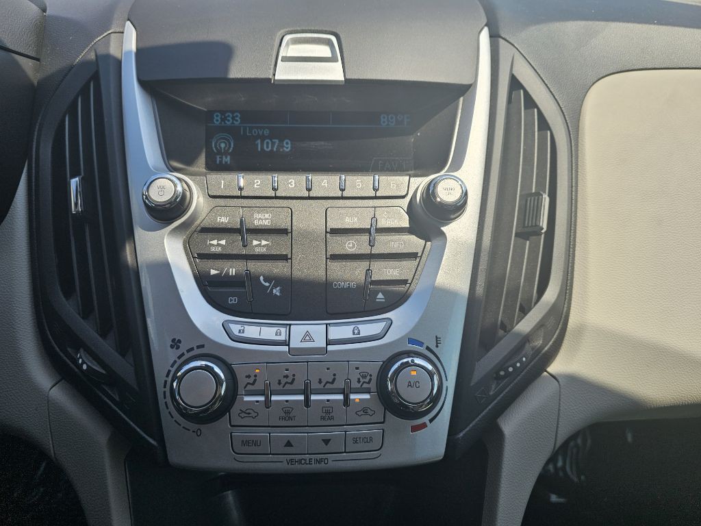 2015 Chevrolet Equinox Image 17