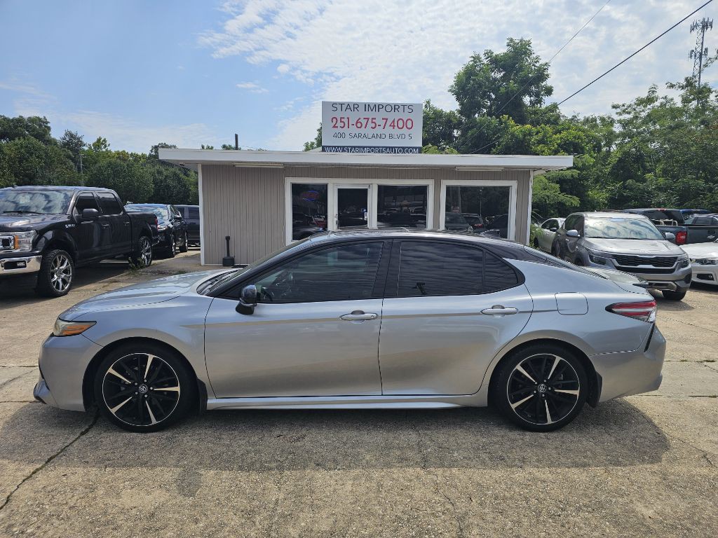 2019 Toyota Camry Image 1
