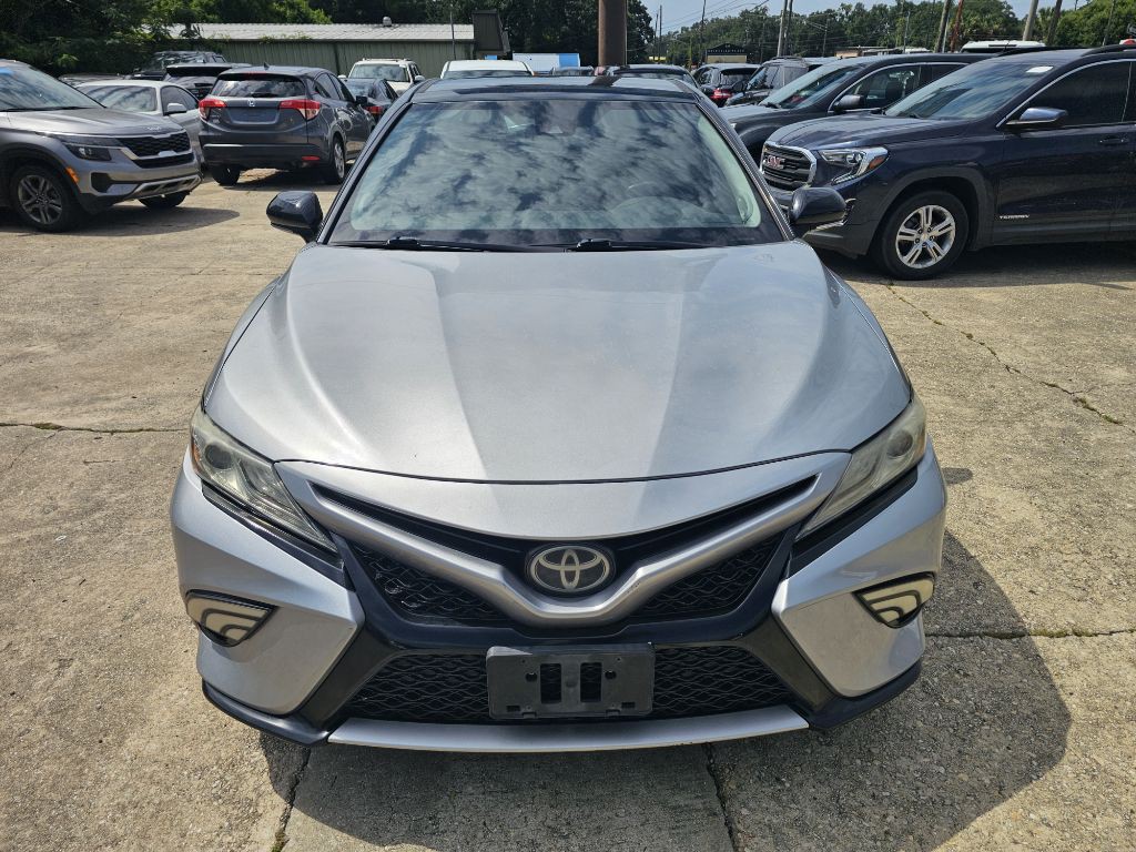 2019 Toyota Camry Image 3