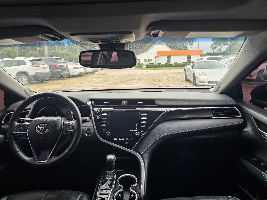 2018 Toyota Camry Image 14